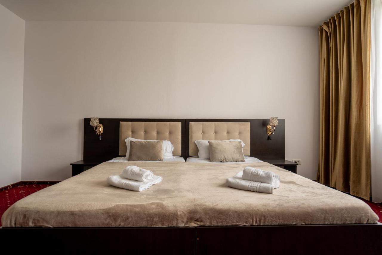Hotel N Residence 티미쇼아라 외부 사진