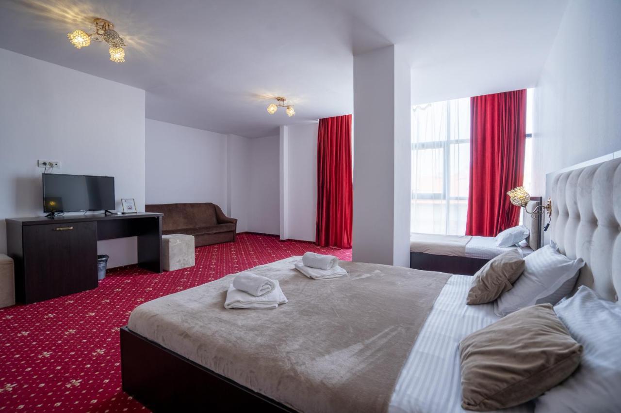 Hotel N Residence 티미쇼아라 외부 사진