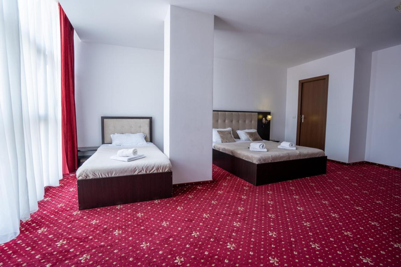 Hotel N Residence 티미쇼아라 외부 사진