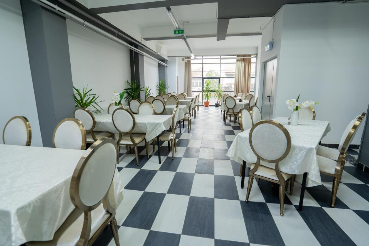 Hotel N Residence 티미쇼아라 외부 사진