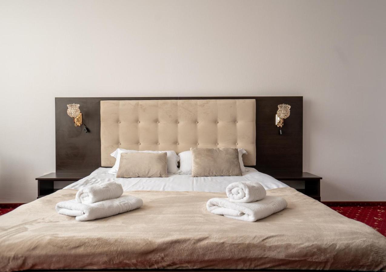 Hotel N Residence 티미쇼아라 외부 사진