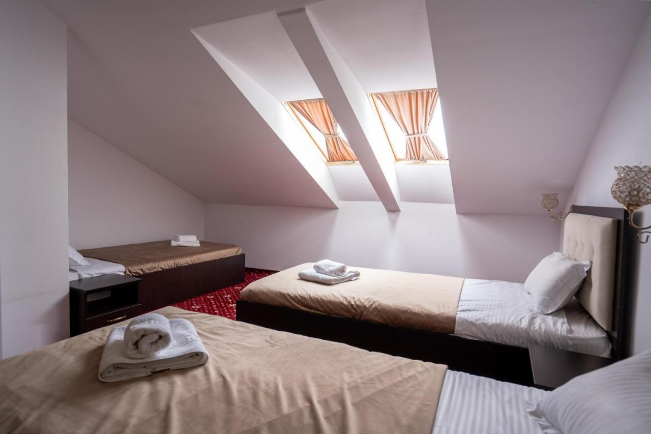 Hotel N Residence 티미쇼아라 외부 사진