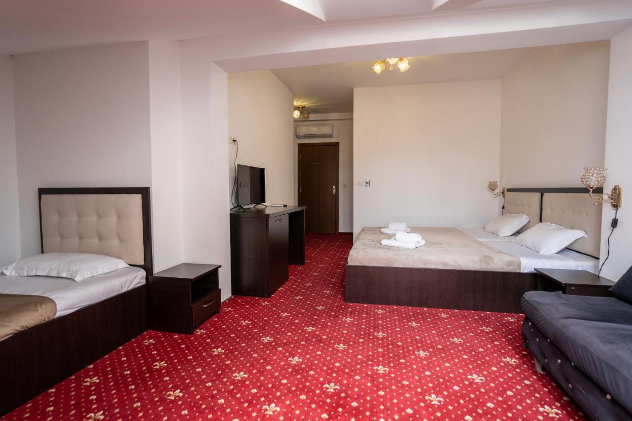 Hotel N Residence 티미쇼아라 외부 사진