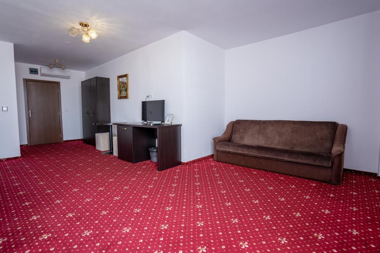 Hotel N Residence 티미쇼아라 외부 사진