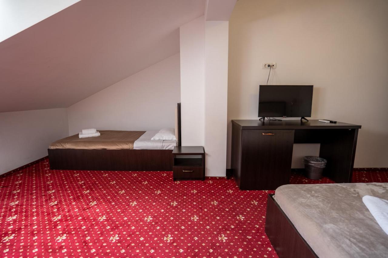 Hotel N Residence 티미쇼아라 외부 사진