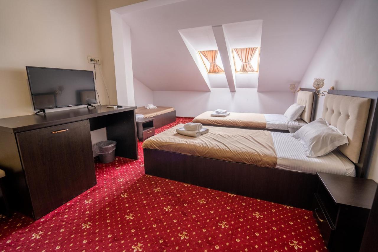 Hotel N Residence 티미쇼아라 외부 사진