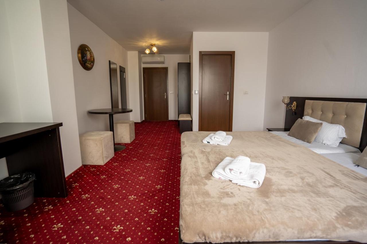 Hotel N Residence 티미쇼아라 외부 사진