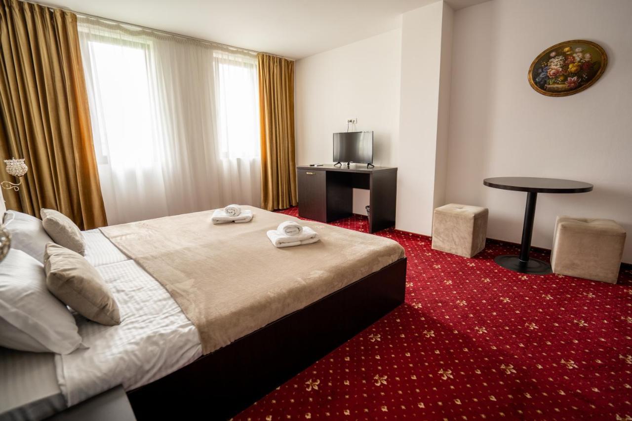 Hotel N Residence 티미쇼아라 외부 사진