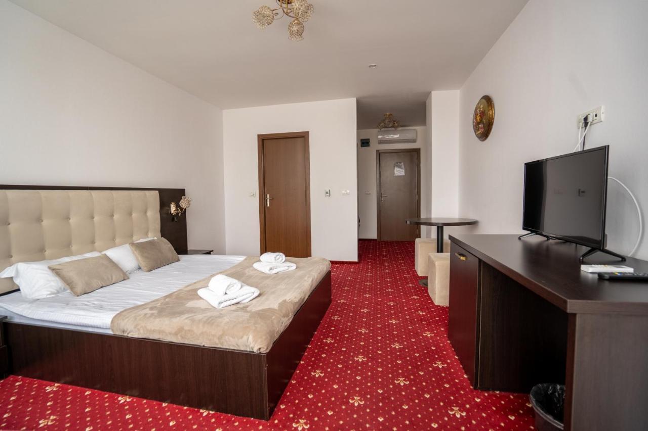 Hotel N Residence 티미쇼아라 외부 사진