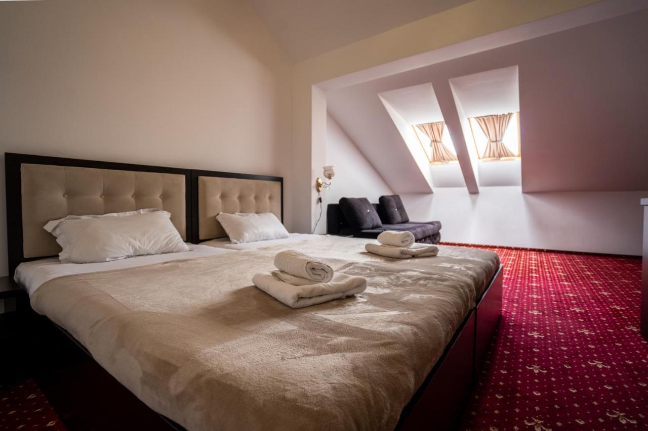 Hotel N Residence 티미쇼아라 외부 사진