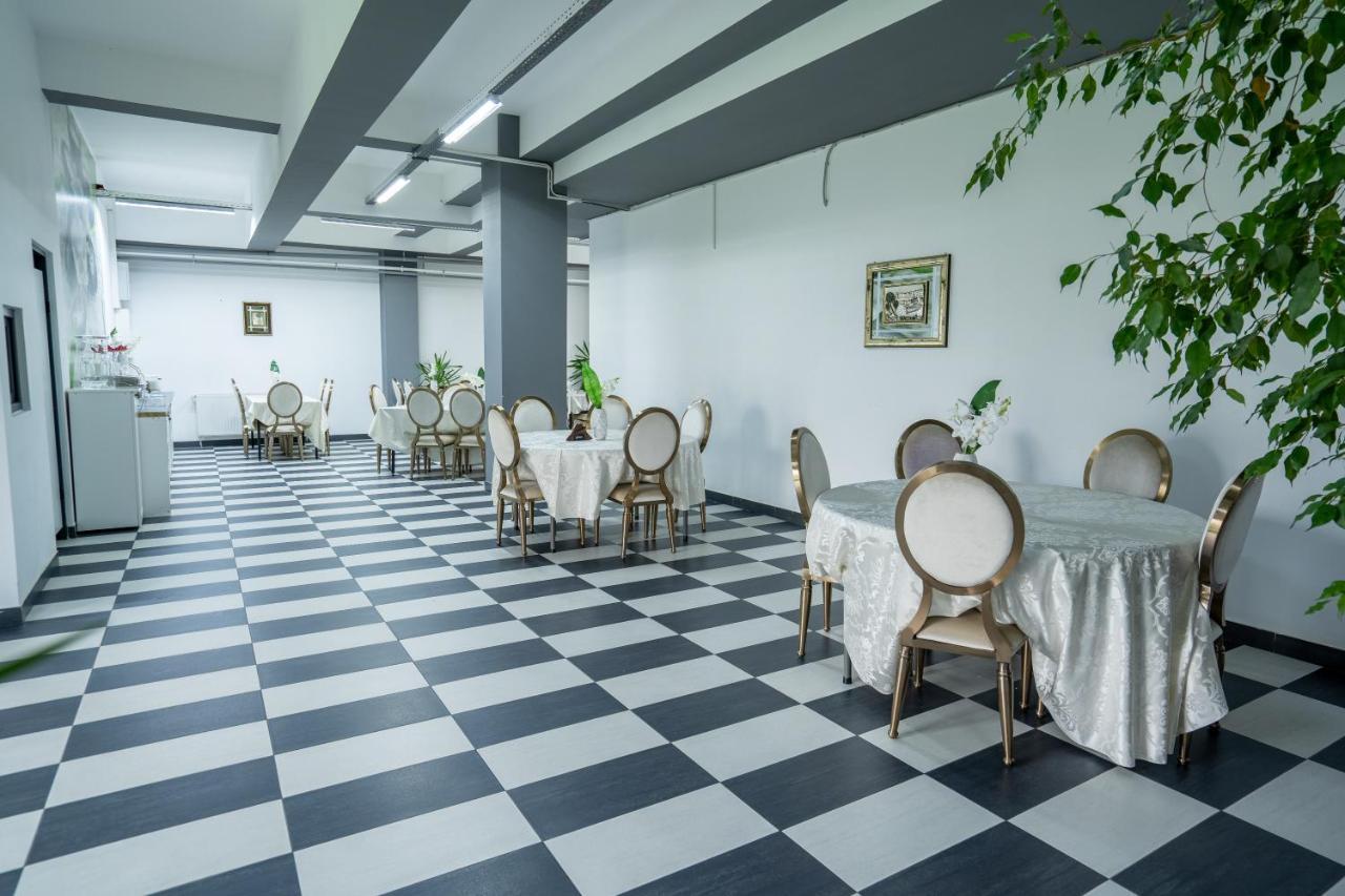 Hotel N Residence 티미쇼아라 외부 사진